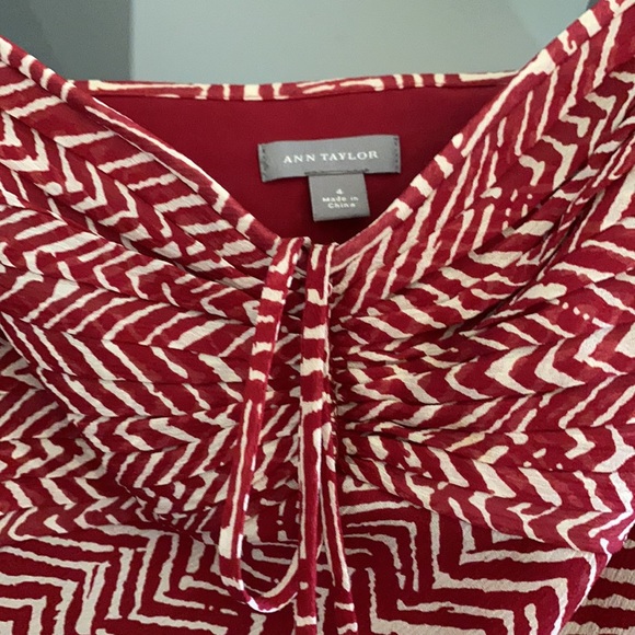 Ann Taylor Summer top - Picture 2 of 2